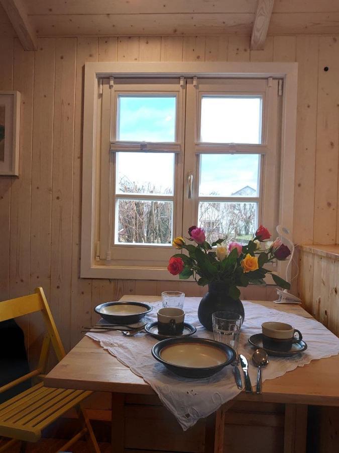 Gemütliche Gästezimmer in einem neu sanierten Fachwerkhaus Sachsenheim Exterior foto
