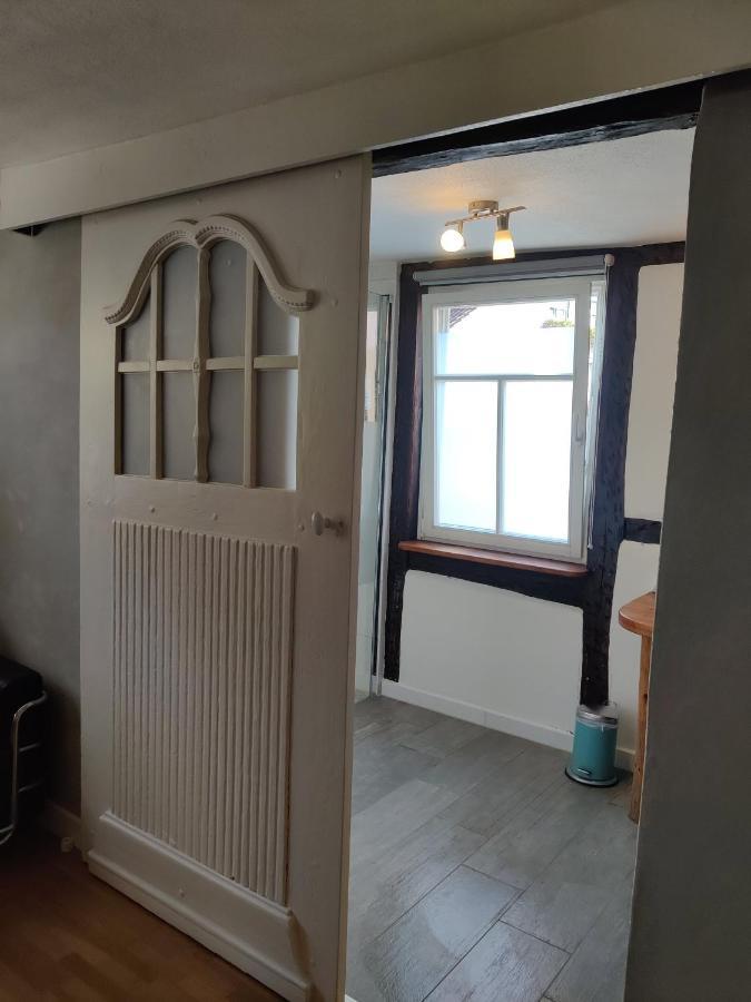 Gemütliche Gästezimmer in einem neu sanierten Fachwerkhaus Sachsenheim Exterior foto