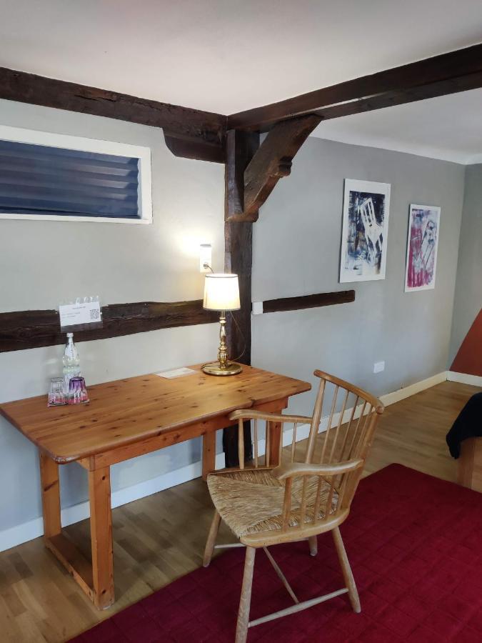 Gemütliche Gästezimmer in einem neu sanierten Fachwerkhaus Sachsenheim Exterior foto