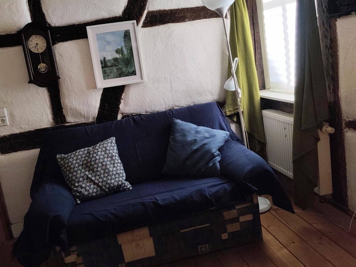 Gemütliche Gästezimmer in einem neu sanierten Fachwerkhaus Sachsenheim Exterior foto
