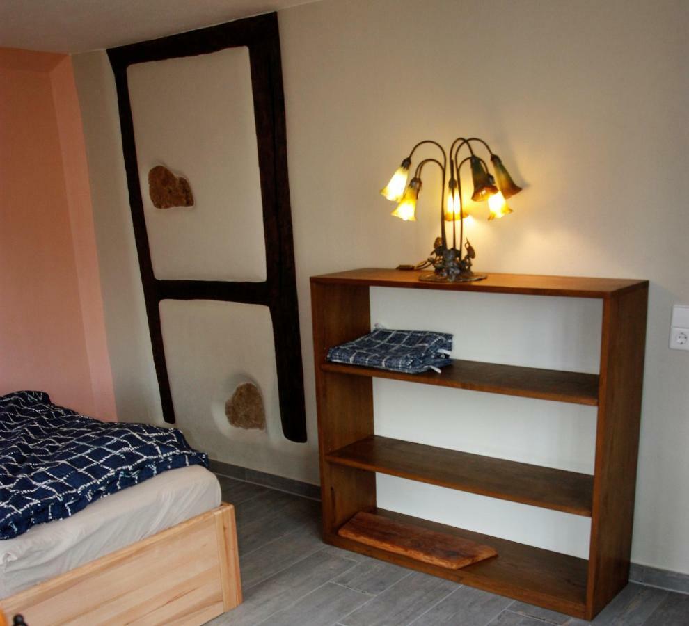 Gemütliche Gästezimmer in einem neu sanierten Fachwerkhaus Sachsenheim Exterior foto